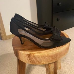 Nina black satin kitten pumps with box! Size 7